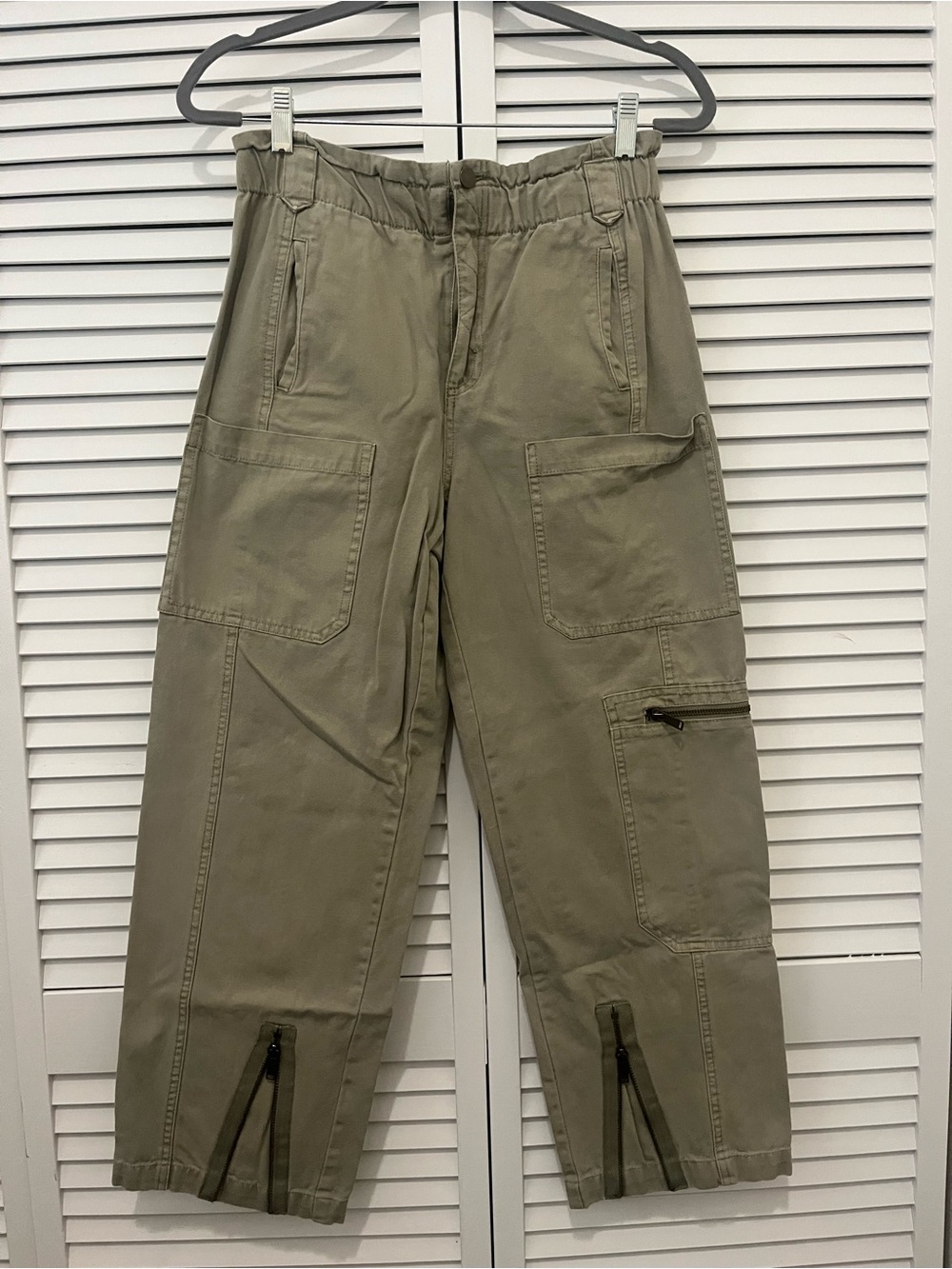 Womenâs Olive Utility Cargo Pants - Forver 21